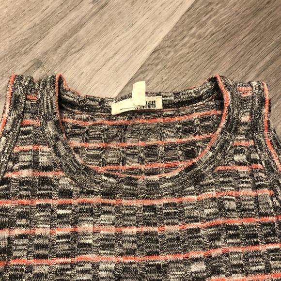 ARITZIA Wilfred Free Knit High Neck Crop Tank Size XS - Picture 3 of 6